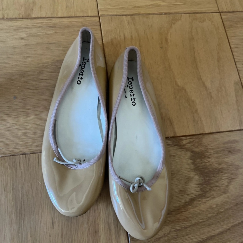 Patent leather Cendrillon Repetto ballet flats nude / tan size 40 / 8.5 - 9